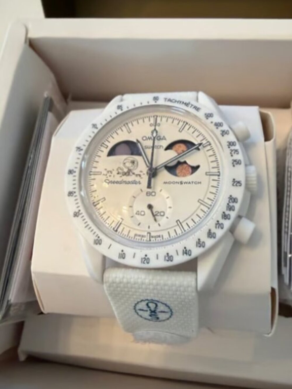 Omega x Swatch MISSION TO EARTHPHASE MOONSHINE GOLD